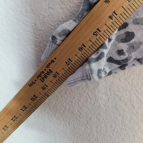 Aerie Cheetah Print 1/4 Zip Oversized Sweatshirt White Gray Women's Size Small - Picture 9 of 10